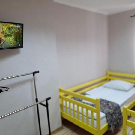Guest House "Golden Gate 911 " Kiev Buitenkant foto