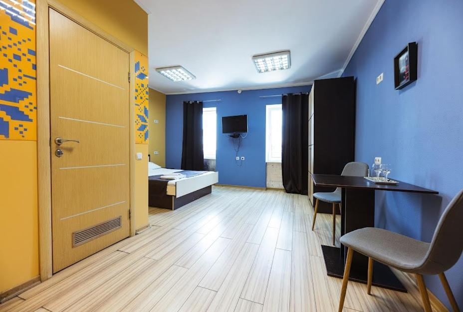 Guest House "Golden Gate 911 " Kiev Buitenkant foto