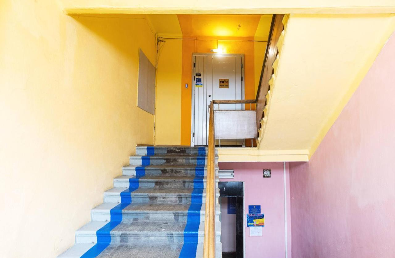 Guest House "Golden Gate 911 " Kiev Buitenkant foto