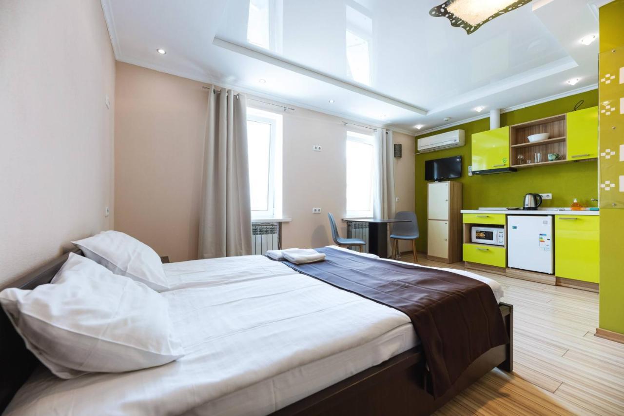 Guest House "Golden Gate 911 " Kiev Buitenkant foto