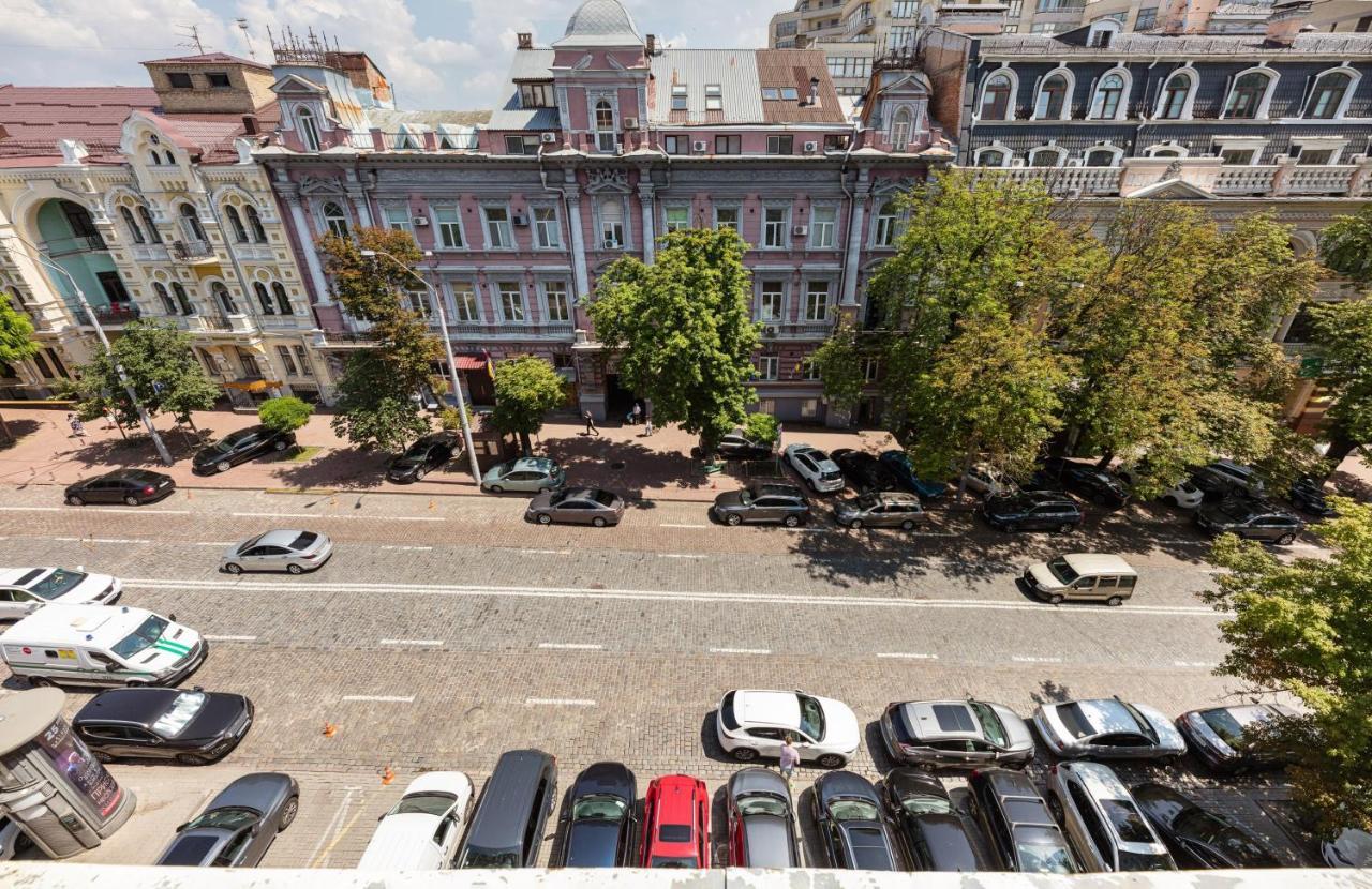 Guest House "Golden Gate 911 " Kiev Buitenkant foto
