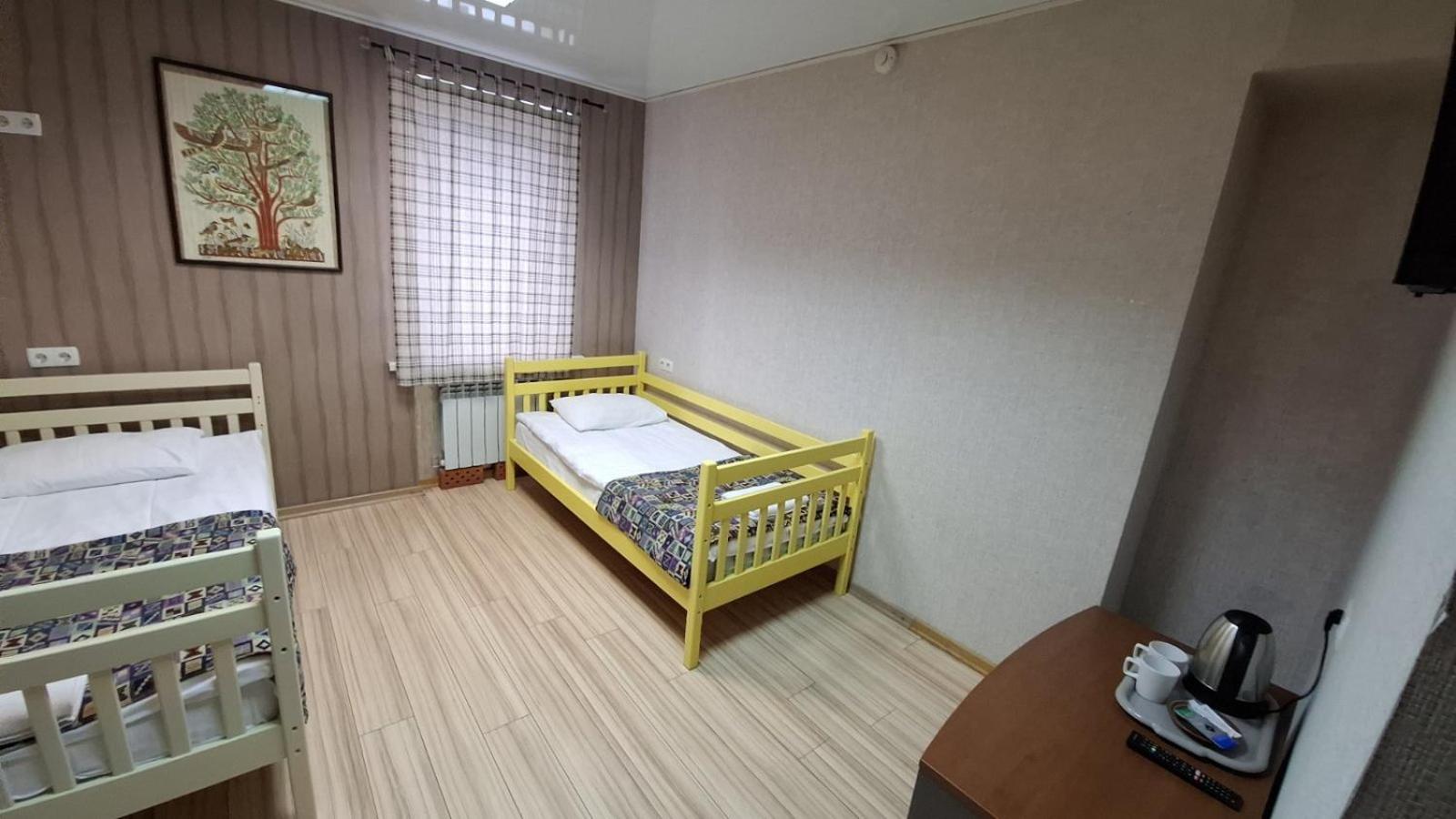 Guest House "Golden Gate 911 " Kiev Buitenkant foto