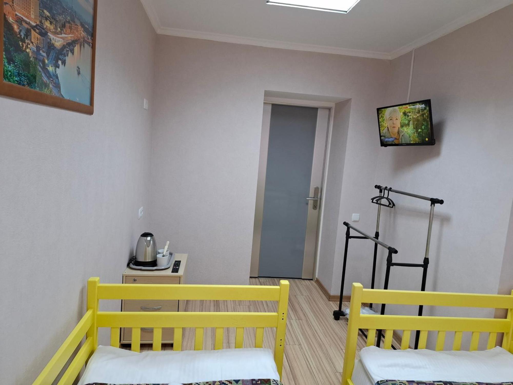 Guest House "Golden Gate 911 " Kiev Buitenkant foto